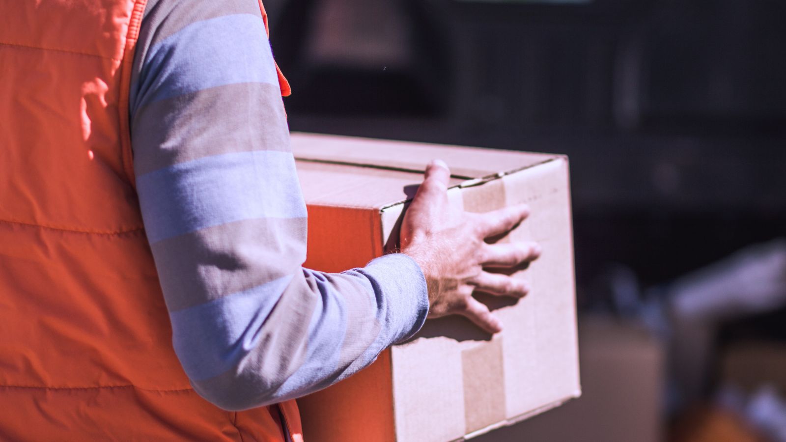 Dispatch times, cold chain handling, tracked delivery and the returns position.
